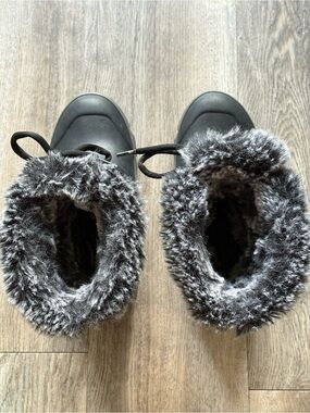Bogs Women's Black Winter Fur-Lined Ankle Boots